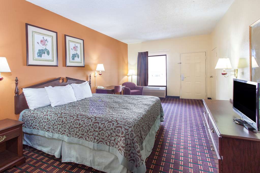 Days Inn By Wyndham Jackson Room photo